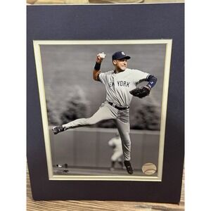 Derek Jeter 2010 Spotlight Action Photo Print Item Varpfsaamm103